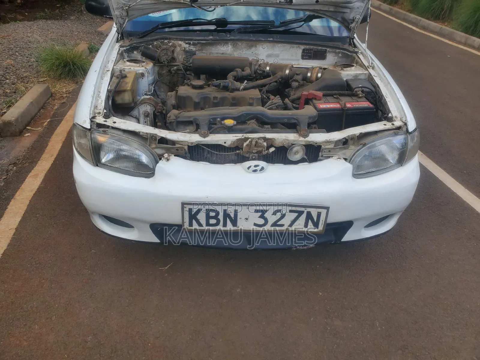 Hyundai Accent 1998 White