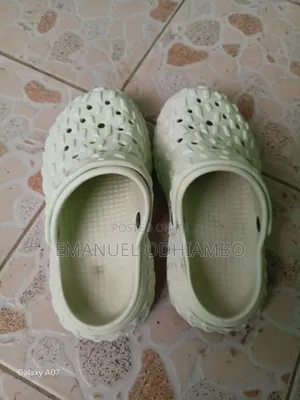 Quality Open Shoes for Selling