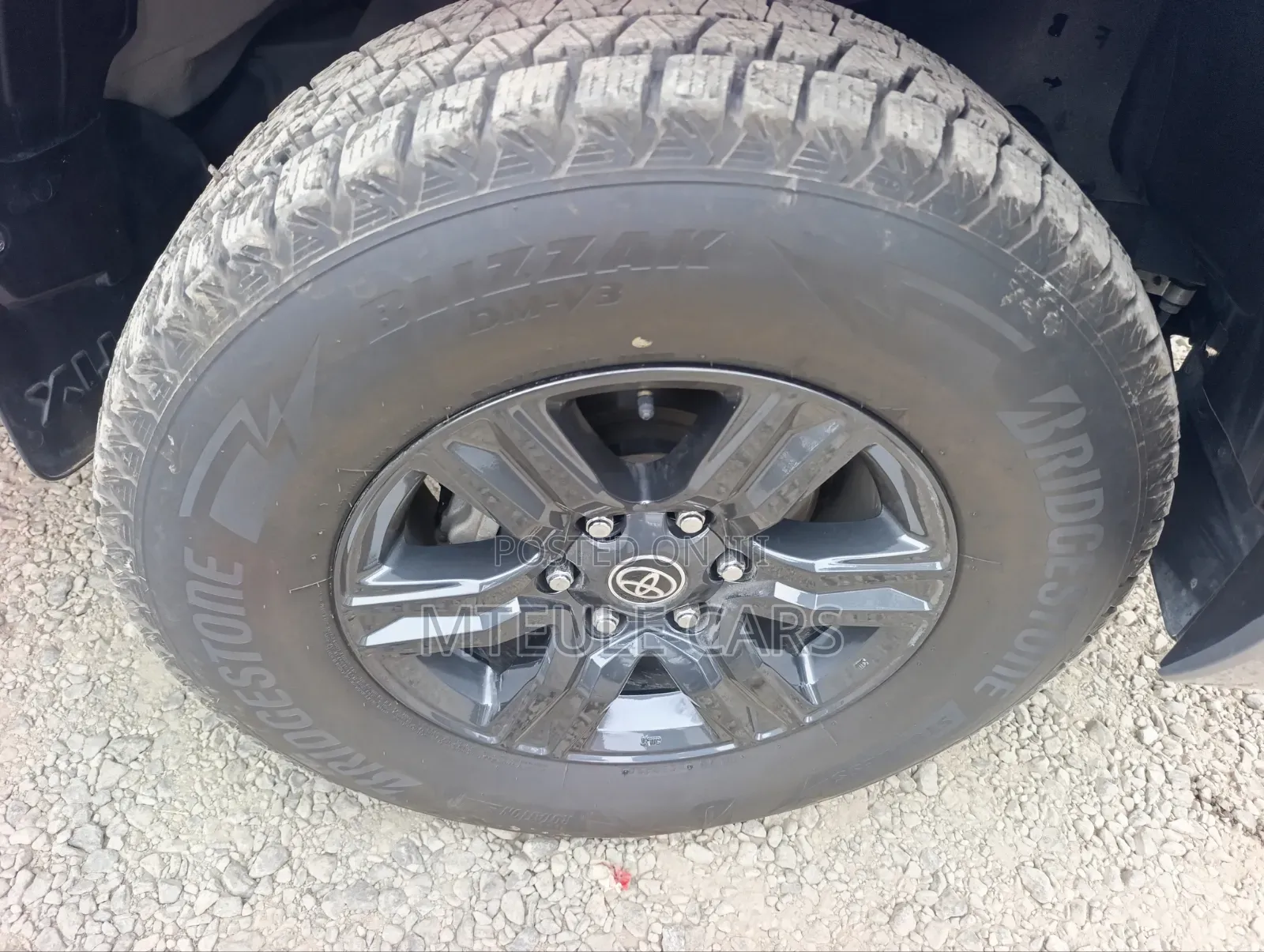 Toyota Hilux 2020 Silver
