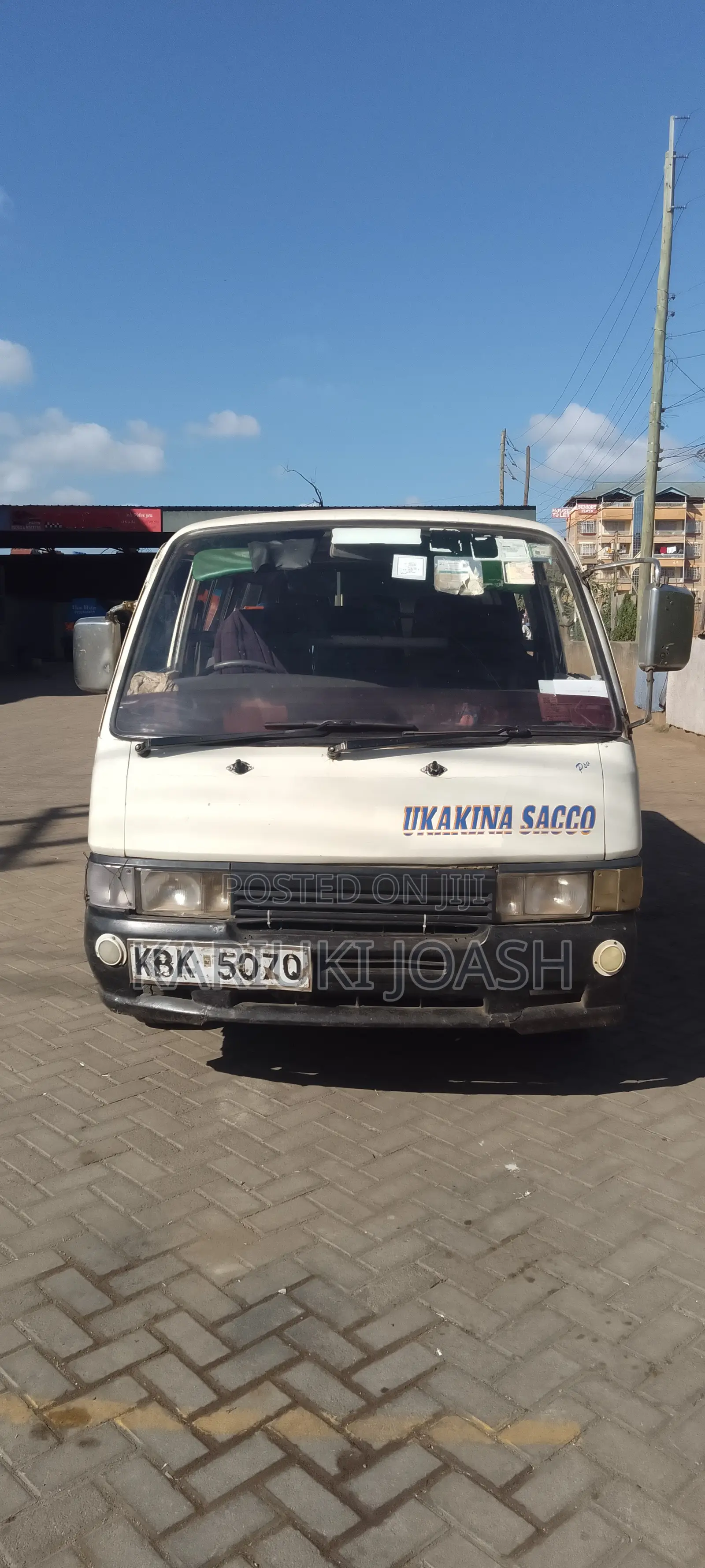 Nissan Caravan (Urvan) 2008 Beige