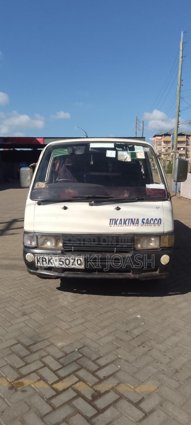 Nissan Caravan (Urvan) 2008 Beige