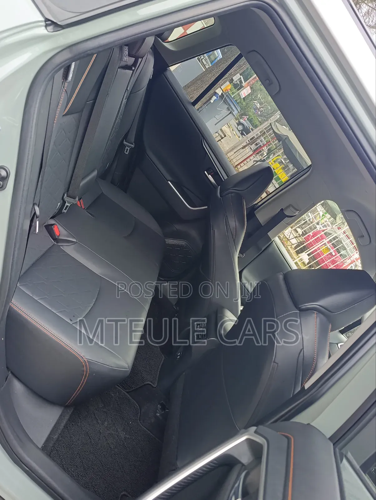 Toyota RAV4 2019 Beige
