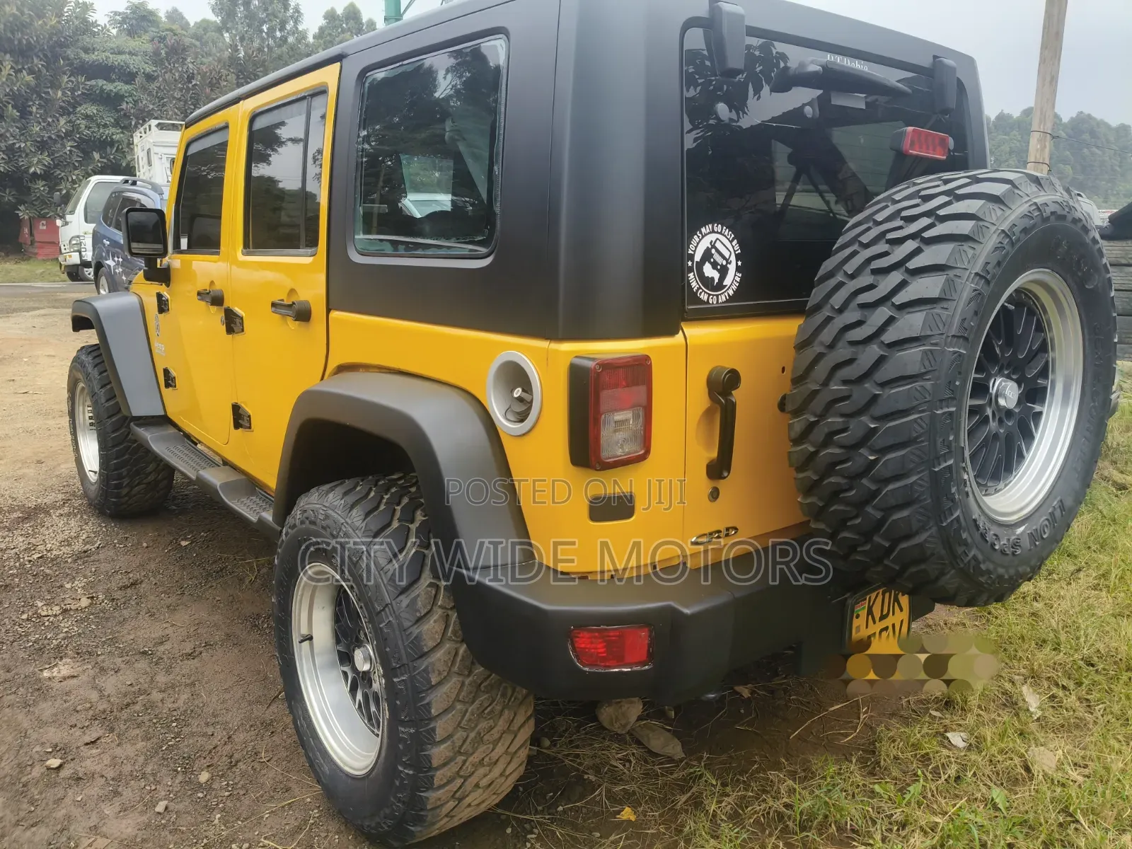 Jeep Wrangler Rubicon 2010 Yellow