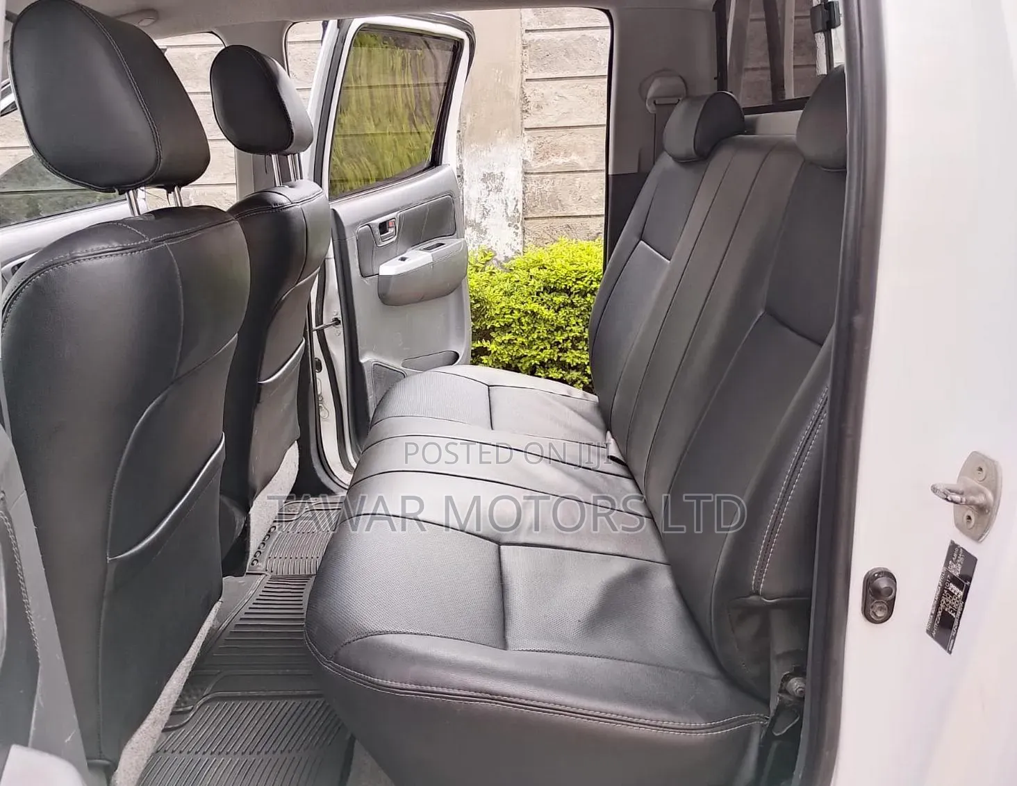 Toyota Hilux 2016 White
