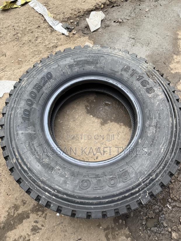 10.00r20 Boto Tyre - thumbnail 3
