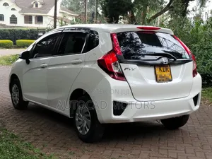 Honda Fit 2017 White