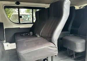 Toyota HiAce 2012 Silver