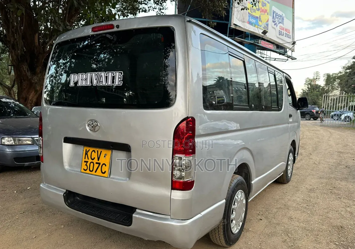 Toyota HiAce 2012 Silver