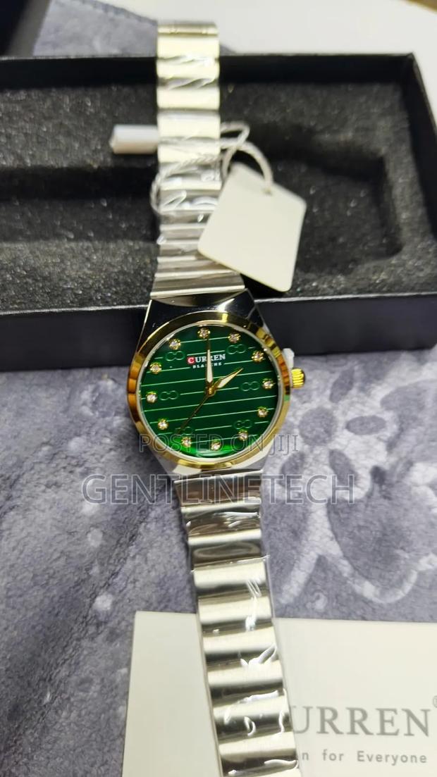 Curren 9110 Unisex Watch – Stylish Fashion Timepiece