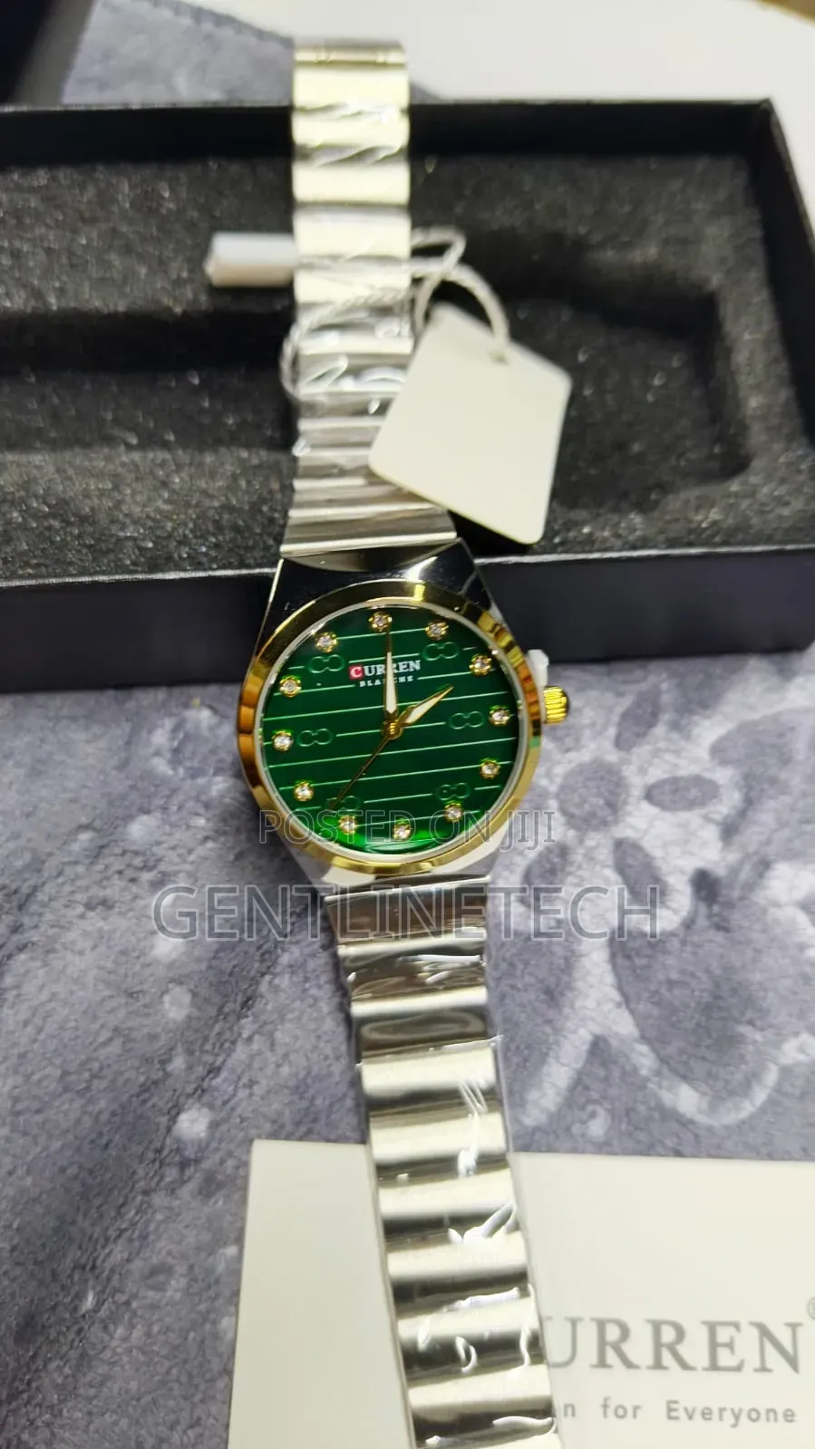 Curren 9110 Unisex Watch – Stylish Fashion Timepiece