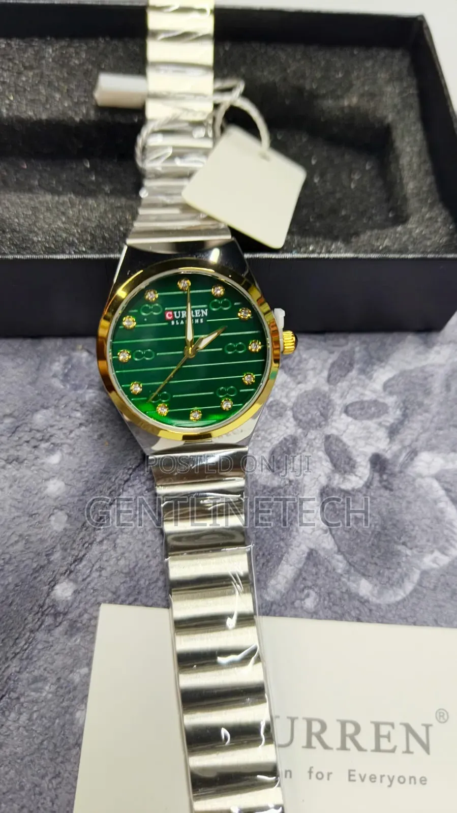 Curren 9110 Unisex Watch – Stylish Fashion Timepiece