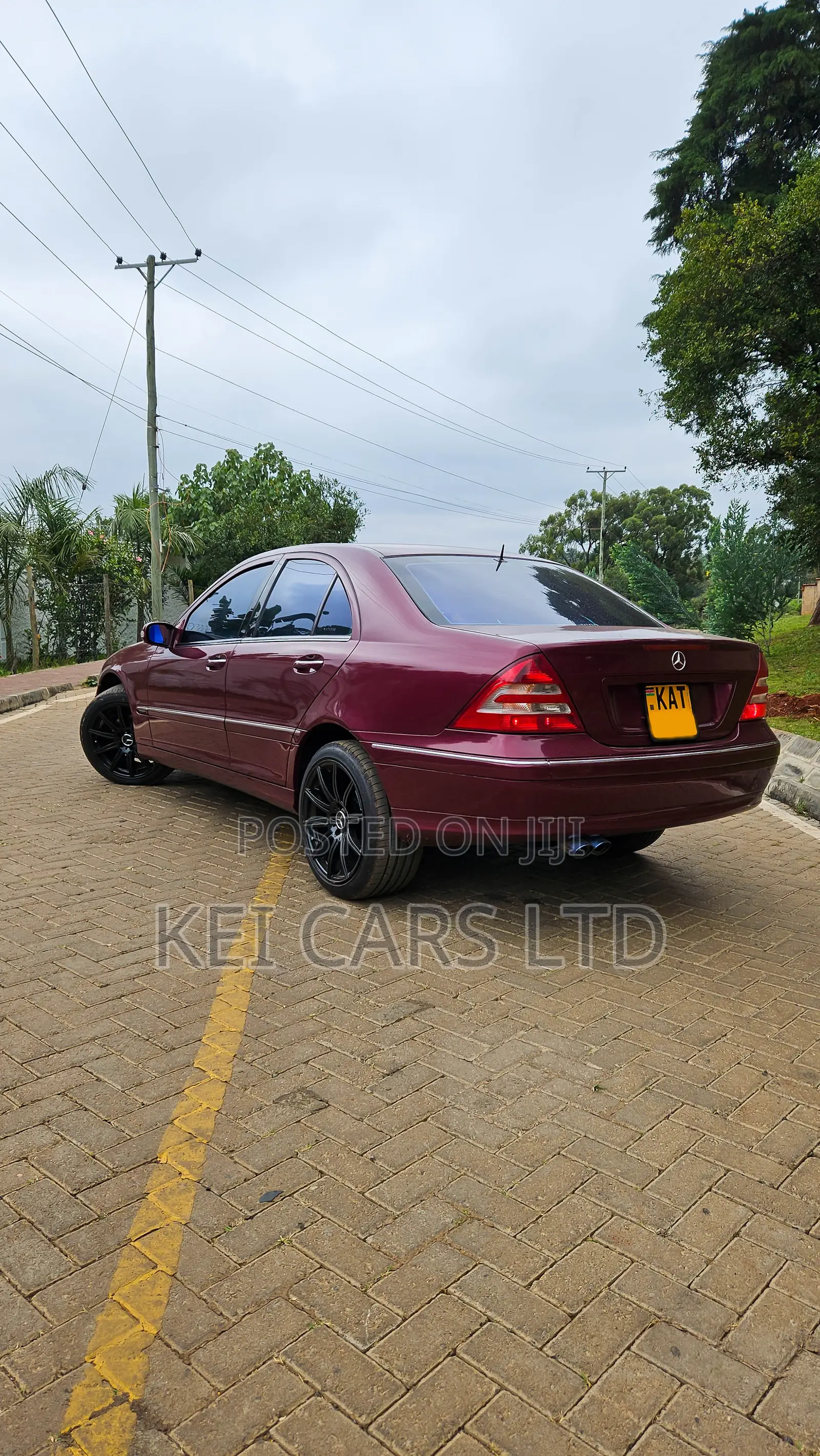 Mercedes-Benz C200 2004 Maroon