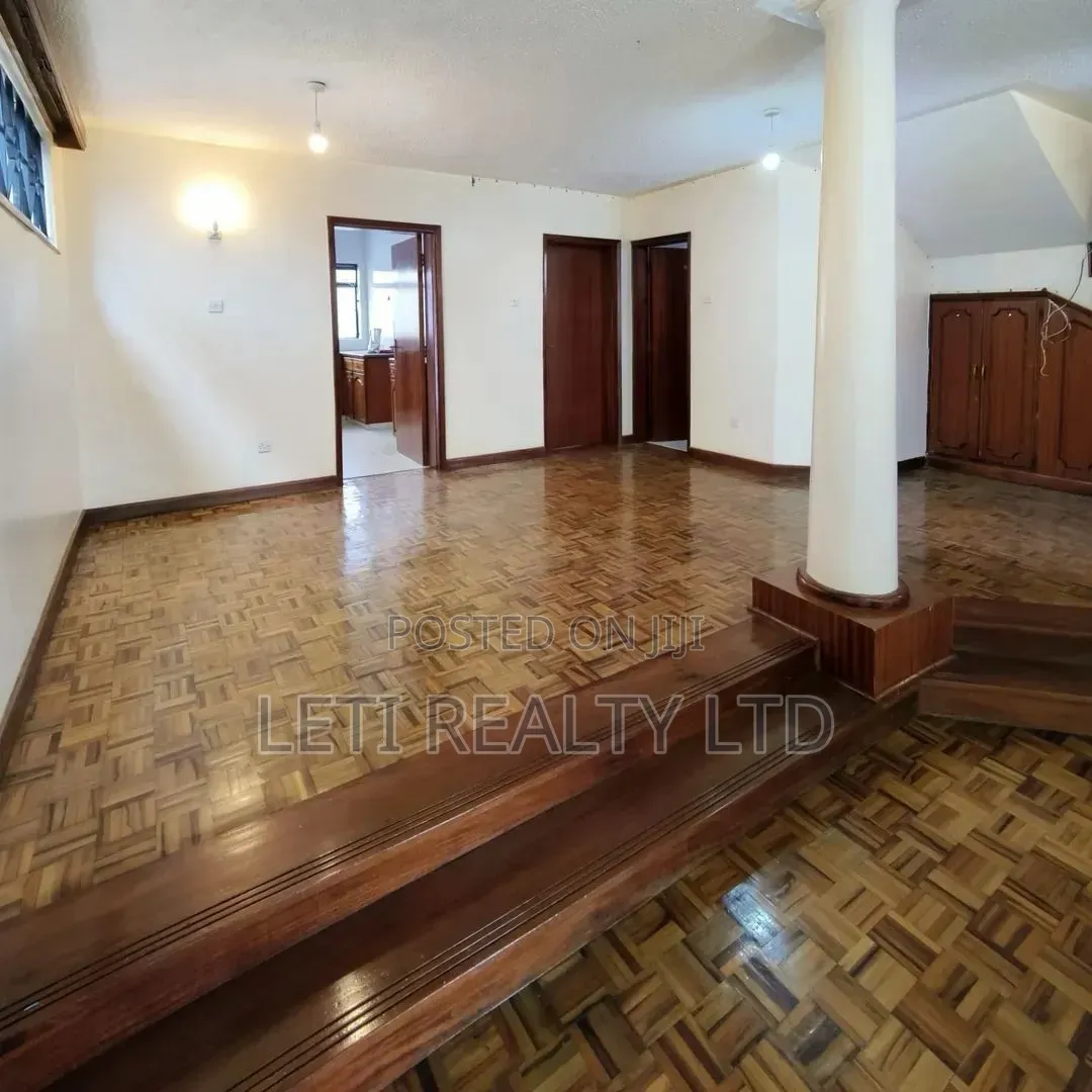 4bdrm Townhouse / Terrace in Muthangari for rent