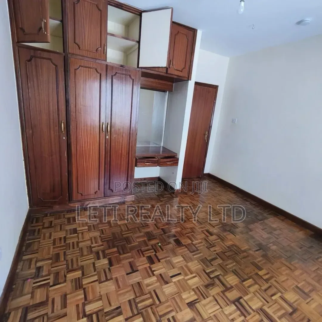 4bdrm Townhouse / Terrace in Muthangari for rent