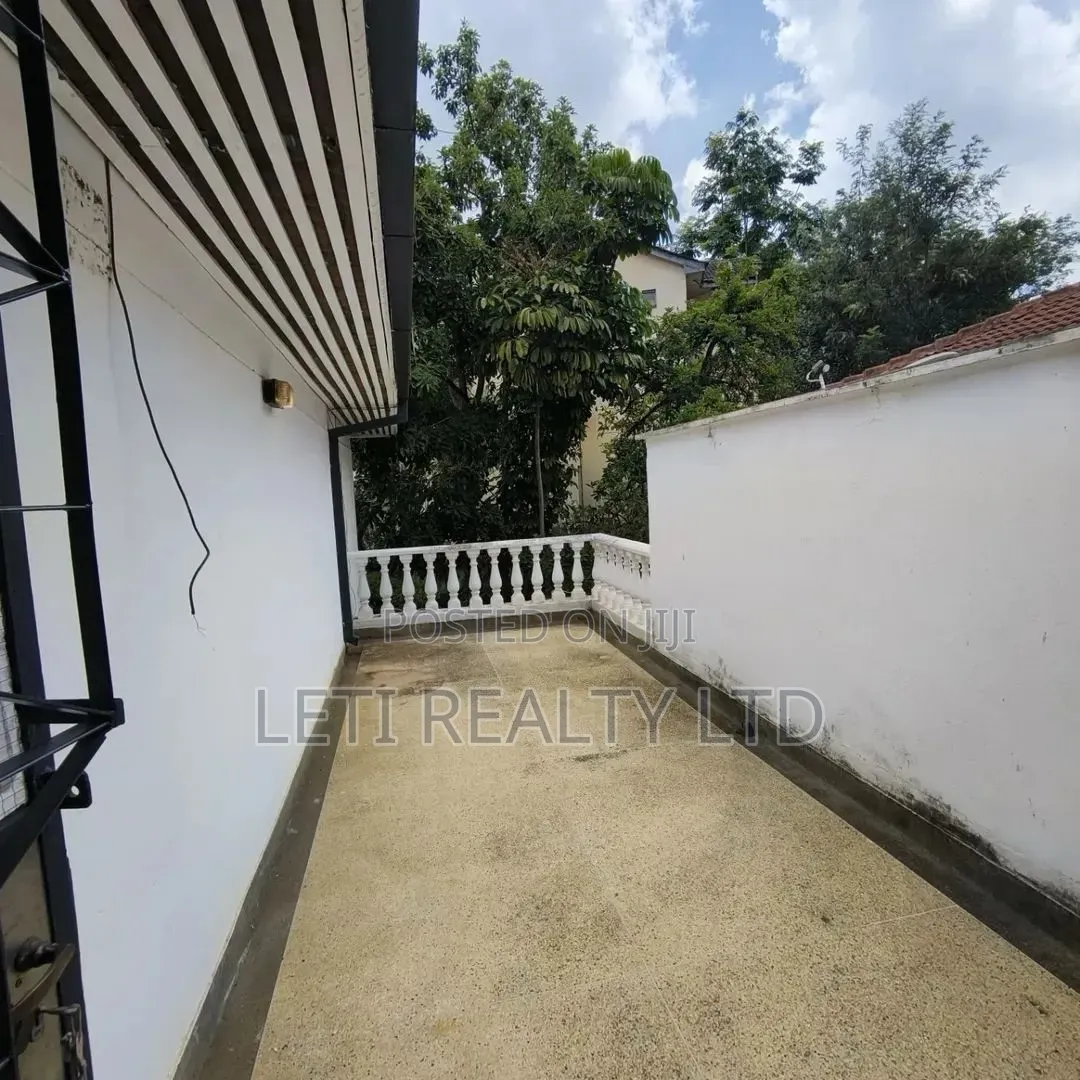 4bdrm Townhouse / Terrace in Muthangari for rent