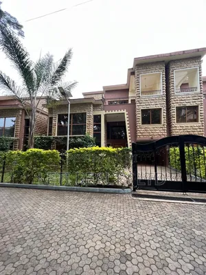 5bdrm Townhouse / Terrace in Muthangari for rent