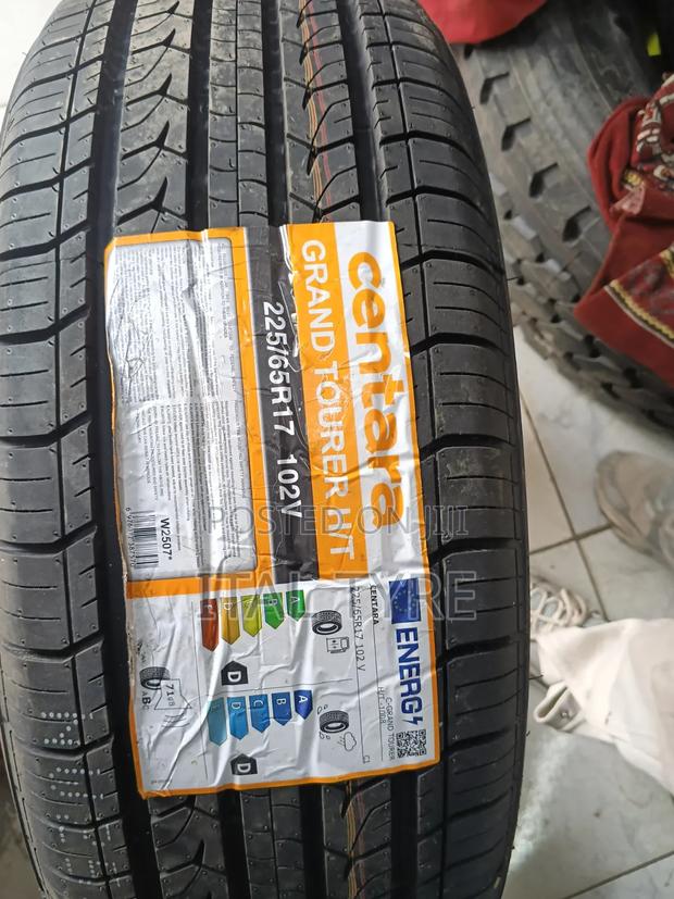 225/65r17 Centara