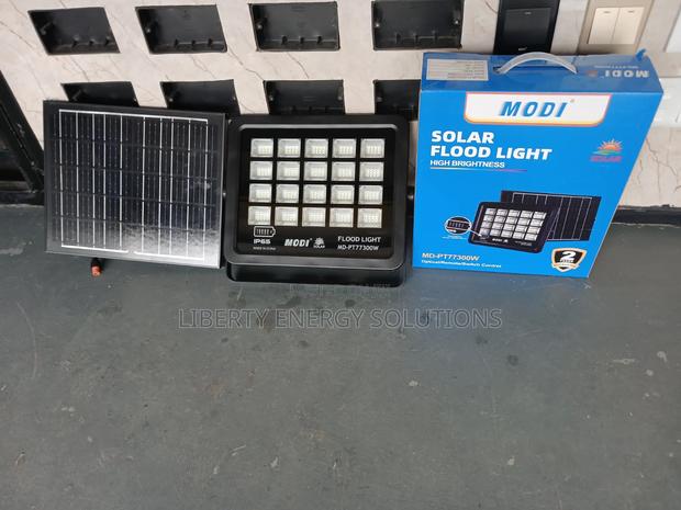 Modi 300w Watt Led Solar Floodlight - thumbnail 2