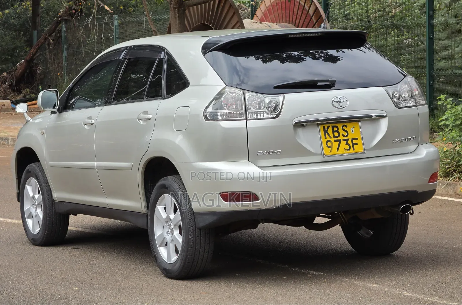 Toyota Harrier 2005 Silver