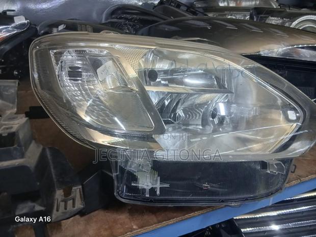Passo 2017 Headlight Xenon - thumbnail 2