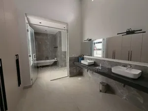 5bdrm Maisonette in Karen Tree Lane for rent