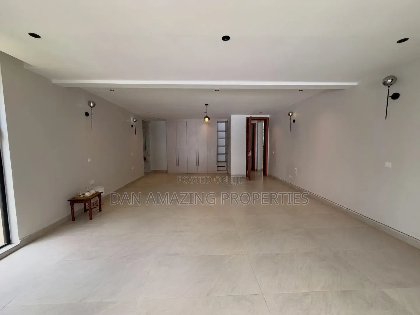 5bdrm Maisonette in Karen Tree Lane for rent