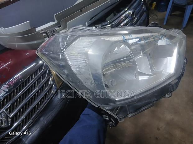 Mira 2018 Headlight Non Zenon - thumbnail 2