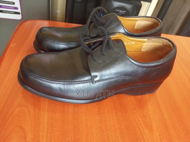 Second Hand Shoes - thumbnail 2