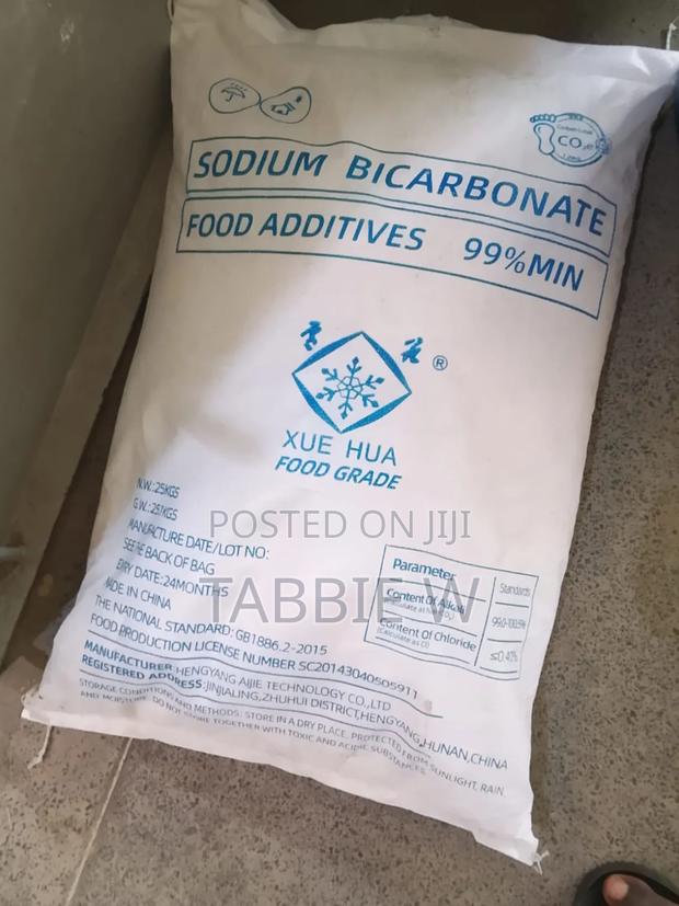 Food-Grade Sodium Bicarbonate ( Baking Soda ) Available