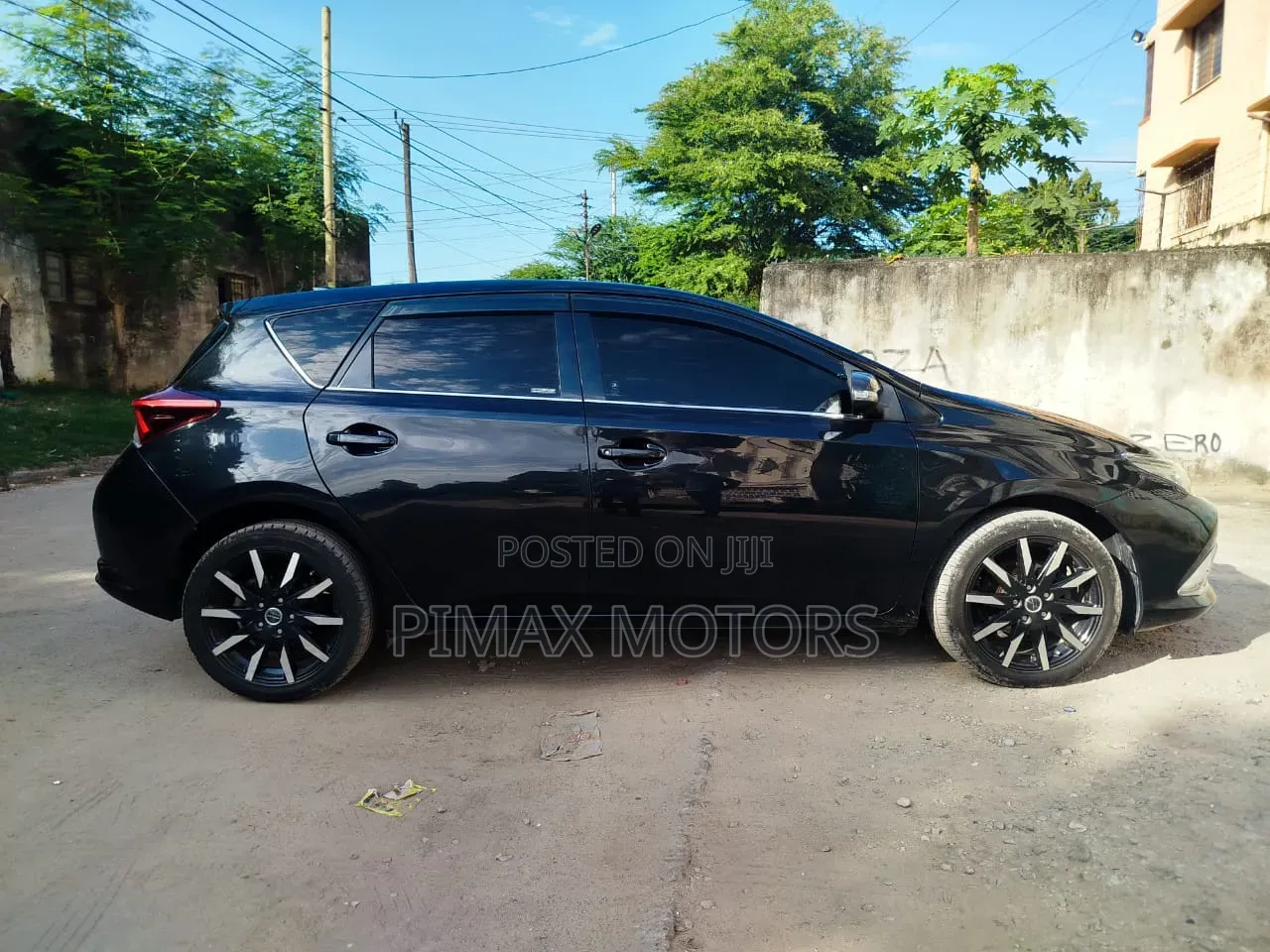 Toyota Auris 2016 Black
