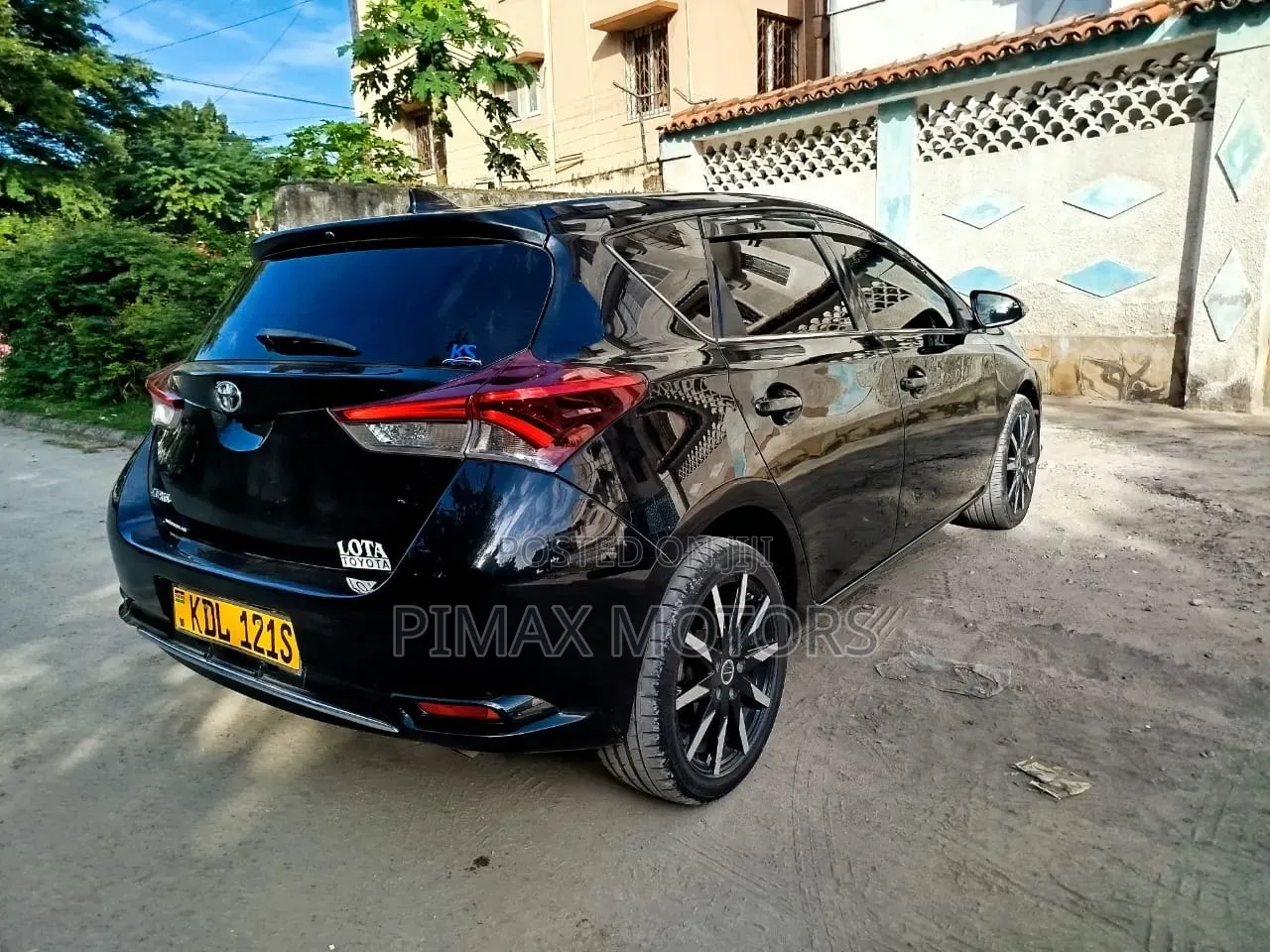 Toyota Auris 2016 Black