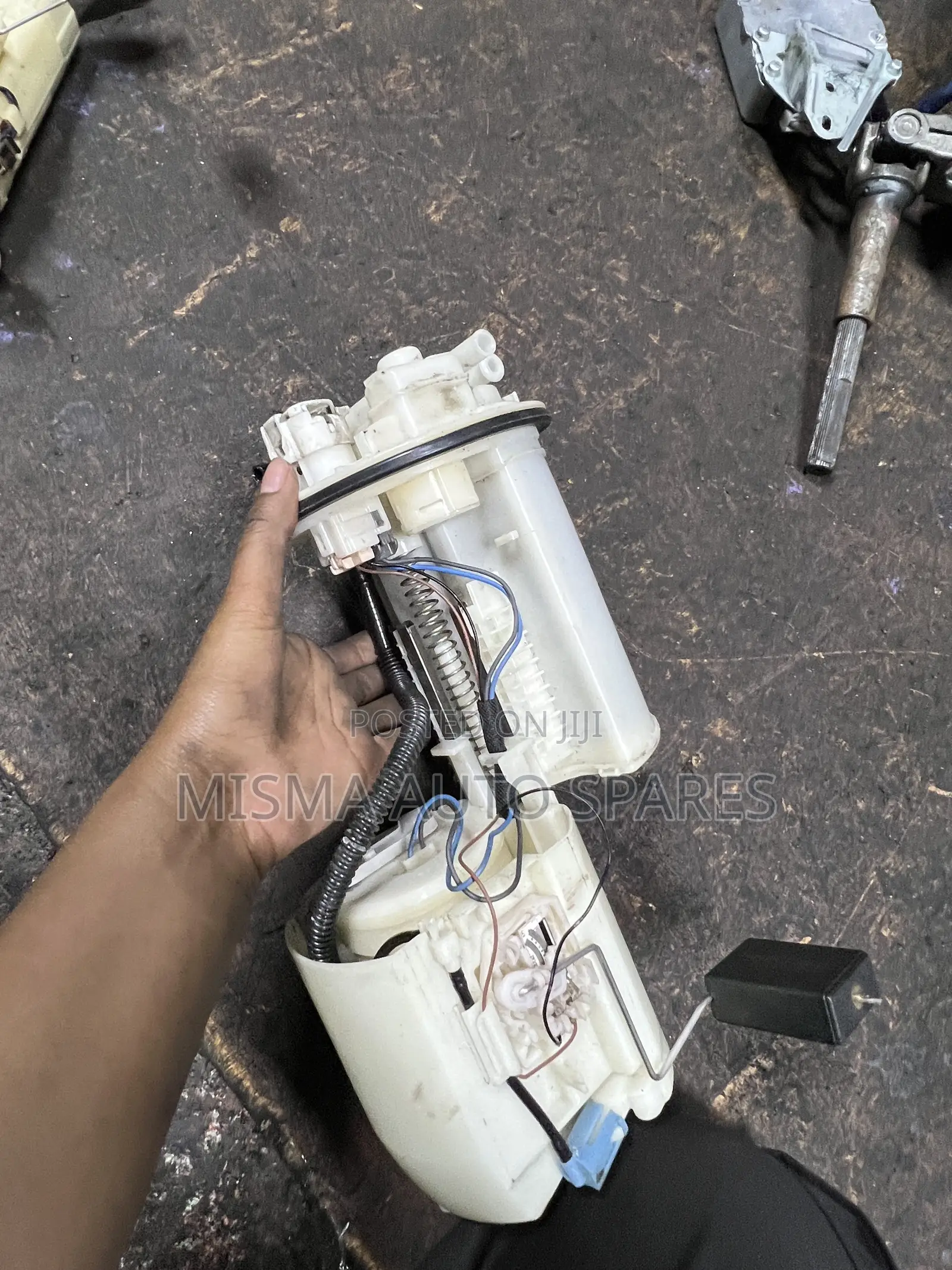 Fuel Pump Toyota Axio/Fielder 2010