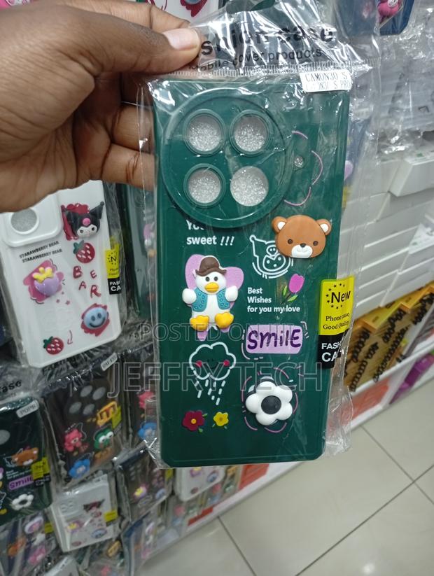 Tecno Camon 30s Dark Green Large Circular Camera Cutout Case
