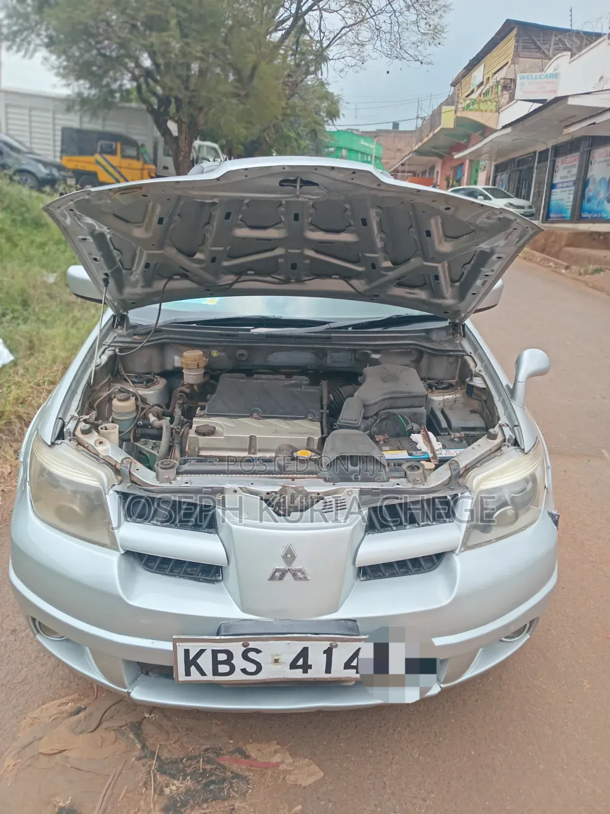 Mitsubishi Airtrek 2005 Silver