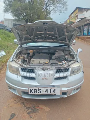 Mitsubishi Airtrek 2005 Silver