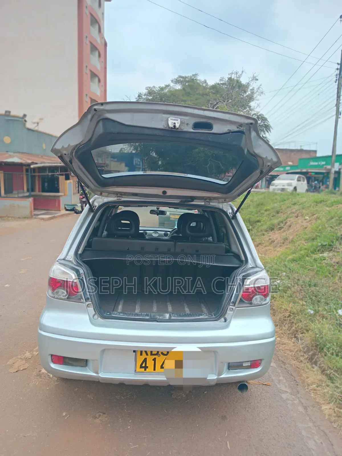 Mitsubishi Airtrek 2005 Silver