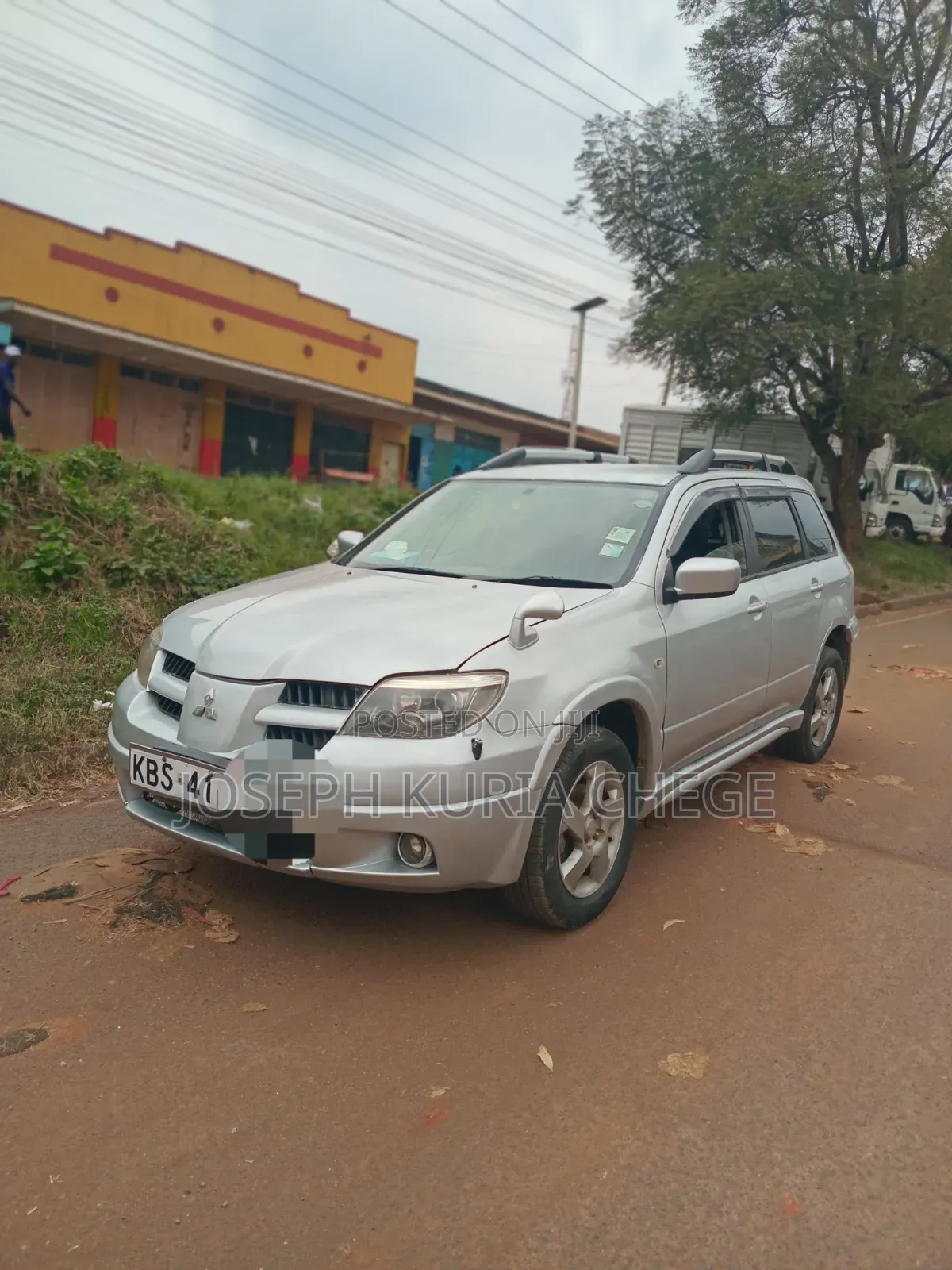 Mitsubishi Airtrek 2005 Silver