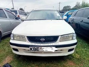 Nissan FB15 2004 White