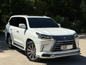 Lexus LX 2017 White