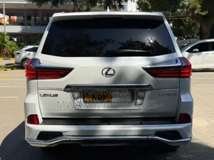 Lexus LX 2017 White