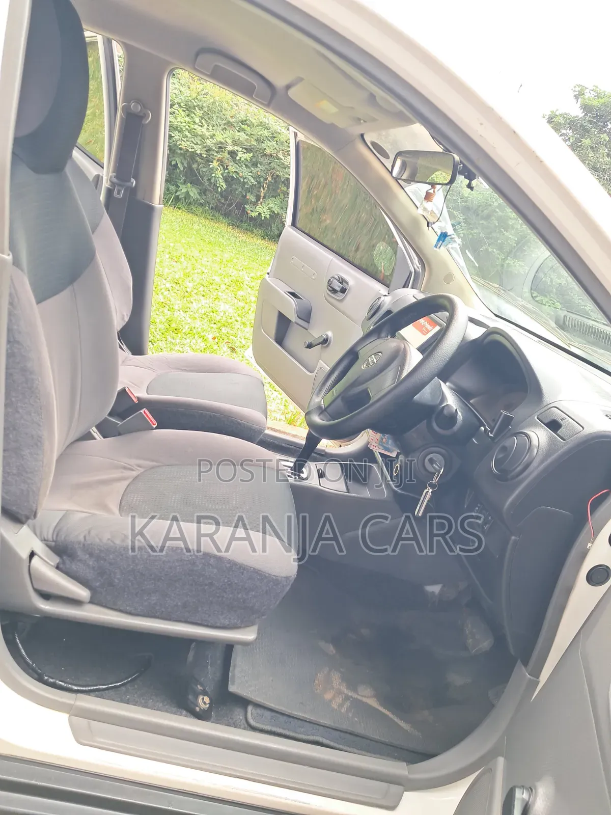 Nissan Advan 2015 White