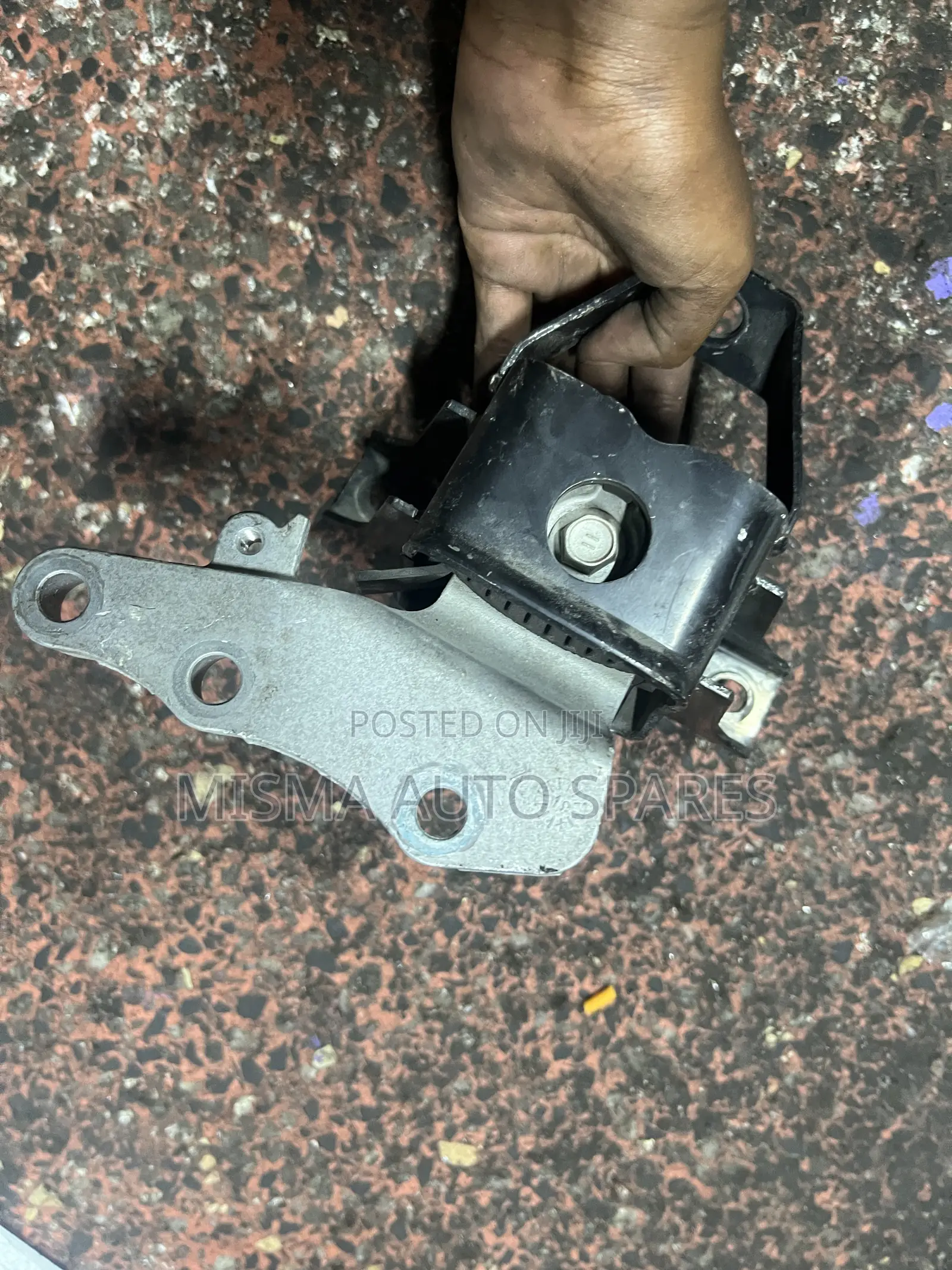 Engine Mounting Toyota Solio