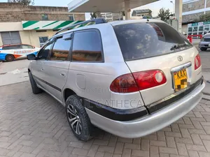 Toyota Caldina 1999 Silver