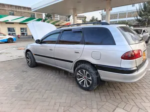 Toyota Caldina 1999 Silver