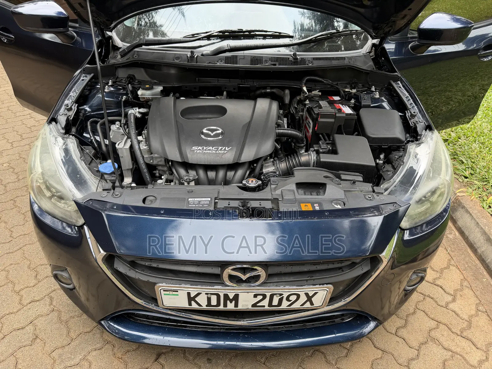 Mazda Demio 2016 Blue