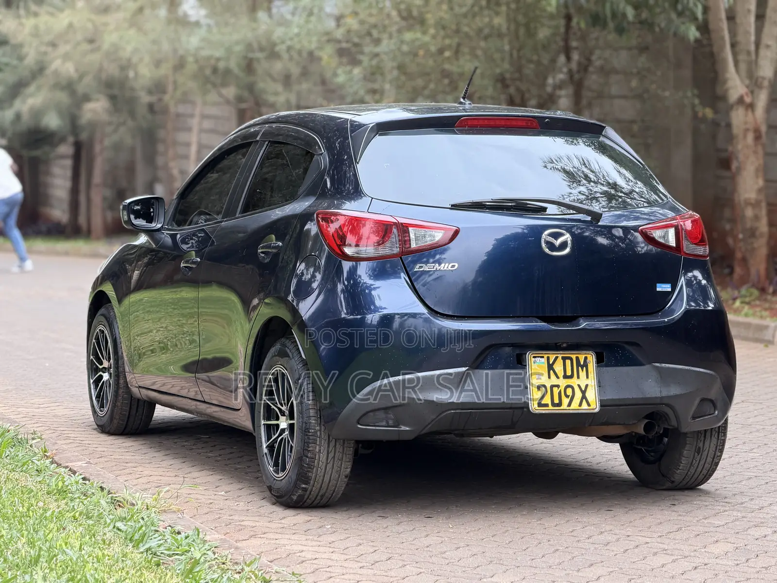 Mazda Demio 2016 Blue