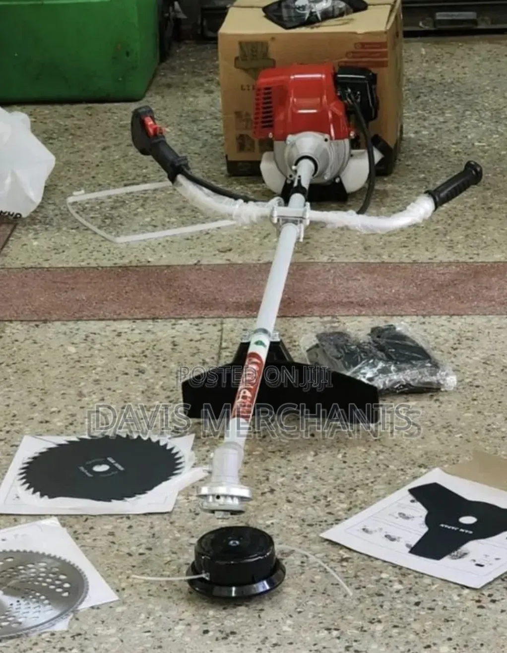 Brush Cutter 4 Stroke With 8 Blades Gam