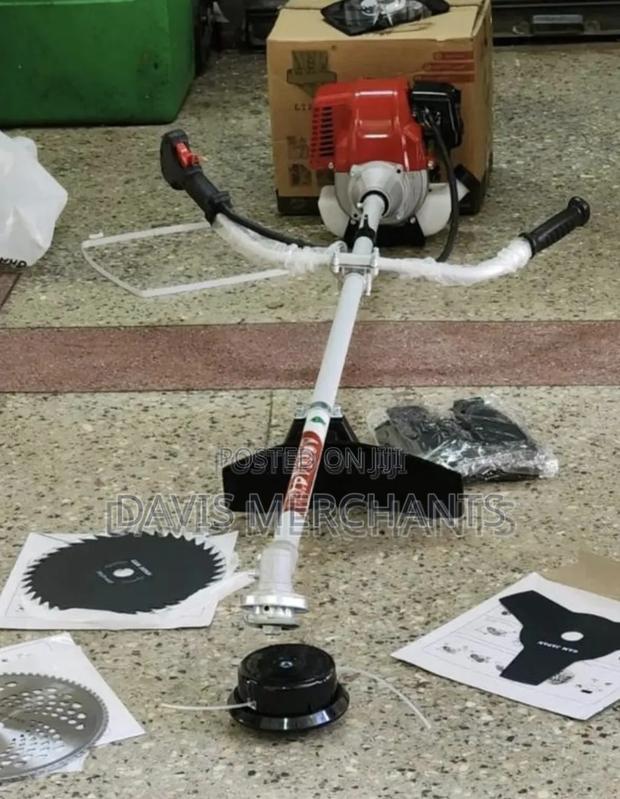 Brush Cutter 4 Stroke With 8 Blades Gam