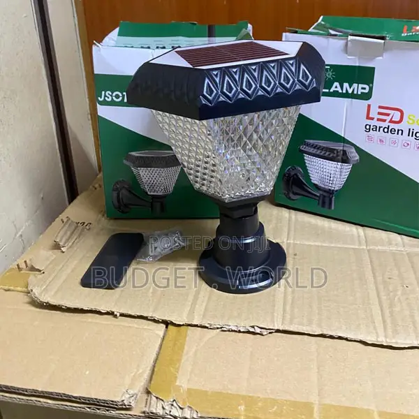 Solar Powered Outdoor Pillar Lamp – Elegant RGB Garden Lighting