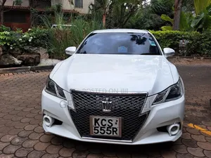 Toyota Crown 2014 White